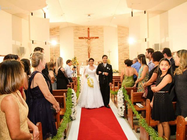 O casamento de Deivson  e Débora em Itabira, Minas Gerais 11