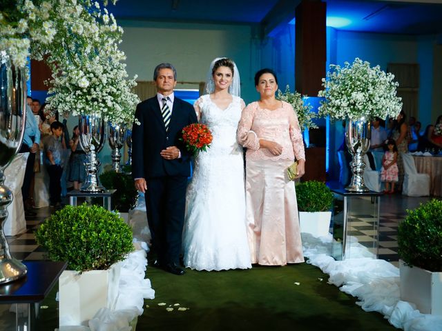 O casamento de Marcos e Diellen em Campina da Lagoa, Paraná 10