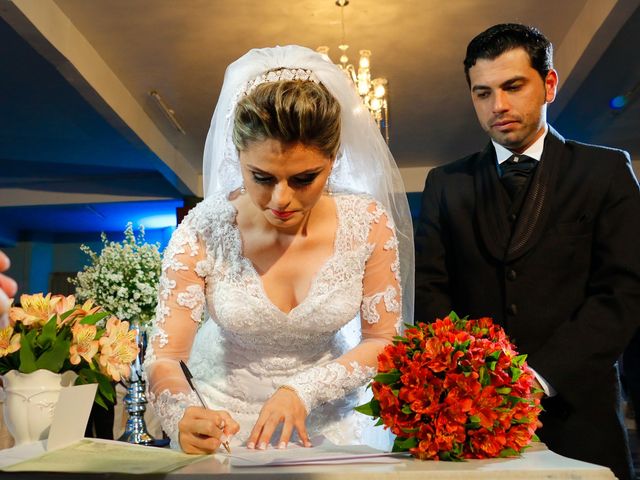 O casamento de Marcos e Diellen em Campina da Lagoa, Paraná 14