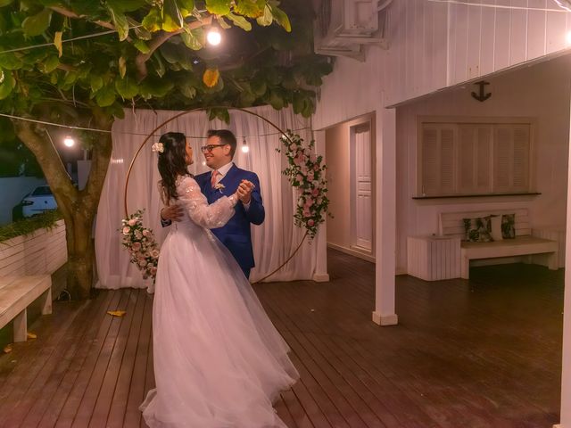 O casamento de Douglas  e Karina em Florianópolis, Santa Catarina 8