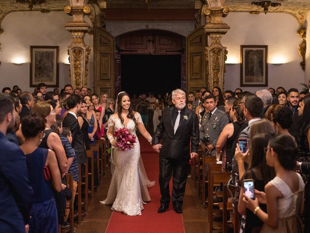 O casamento de Margollin e Isabella em Tiradentes, Minas Gerais 28