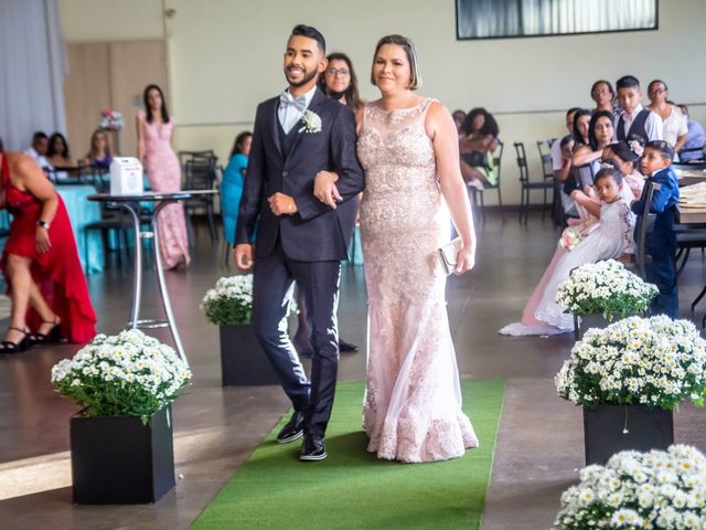 O casamento de Mateus e Carolina em Betim, Minas Gerais 30