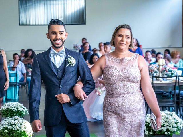 O casamento de Mateus e Carolina em Betim, Minas Gerais 43