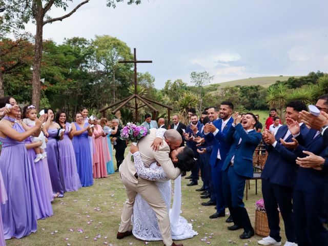 O casamento de Denis e Nilcelena  em Três Corações, Minas Gerais 4