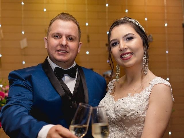 O casamento de Alisson e Ruana em Joinville, Santa Catarina 4