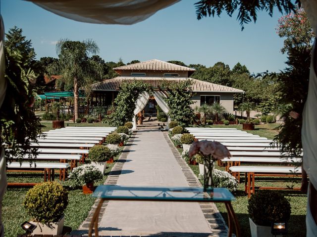 O casamento de Marcelo e Vanessa em Curitiba, Paraná 40