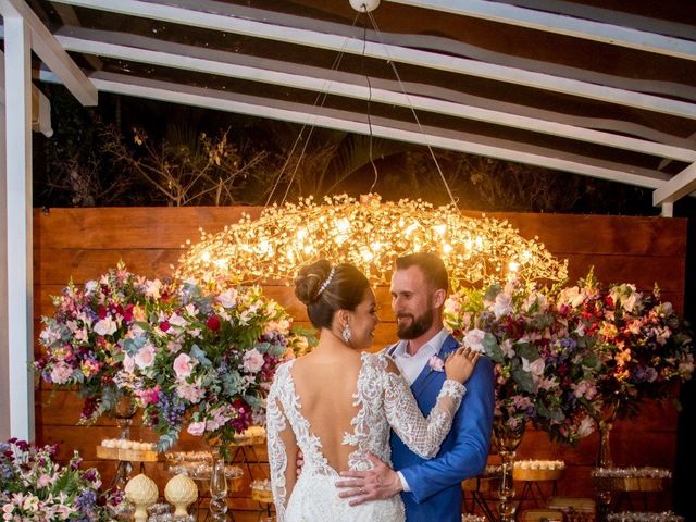 O casamento de Leonardo e Izabela  em Belo Horizonte, Minas Gerais 8
