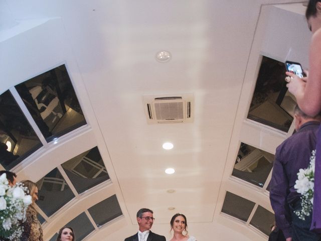 O casamento de Thiago e Marília em Botucatu, São Paulo Estado 8