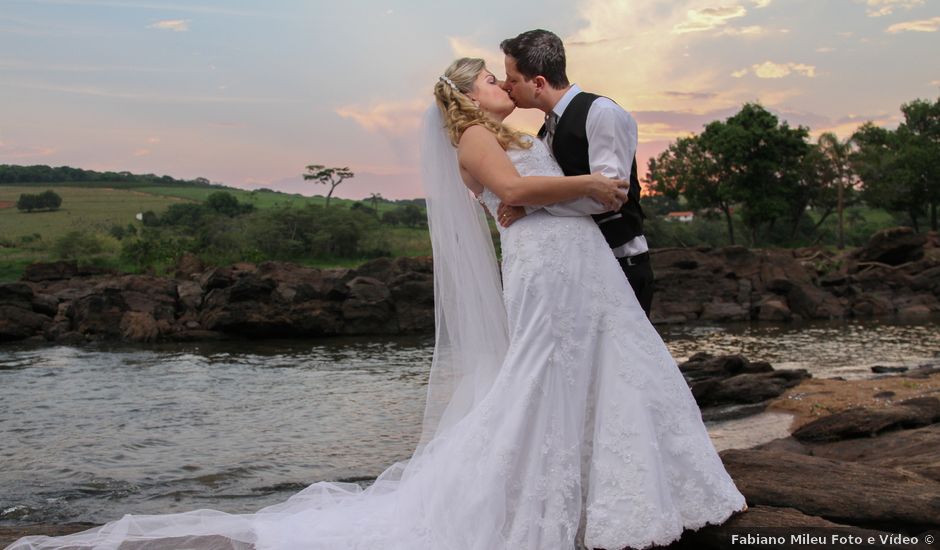 O casamento de Cristiano e Larissa em Paraguaçu, Minas Gerais