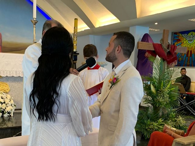 O casamento de Marlon e Paloma  em Macaé, Rio de Janeiro 14