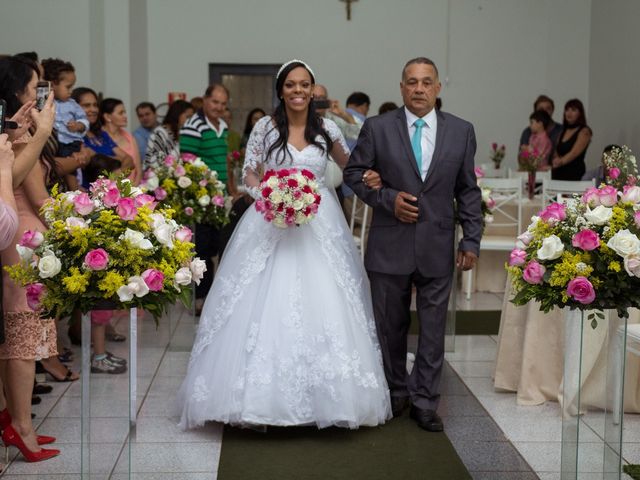 O casamento de Fagner e Viviane em Cravinhos, São Paulo Estado 37