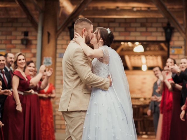 O casamento de Pedro e Sara em Joinville, Santa Catarina 28