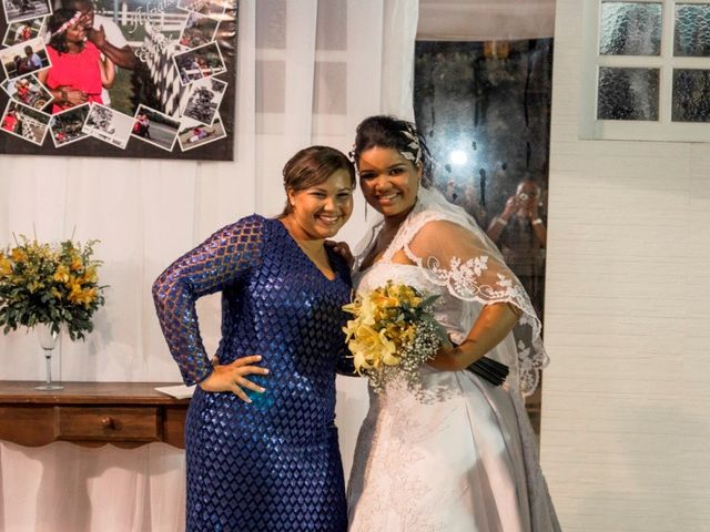 O casamento de Adriano e Elaine em Lauro de Freitas, Bahia 11