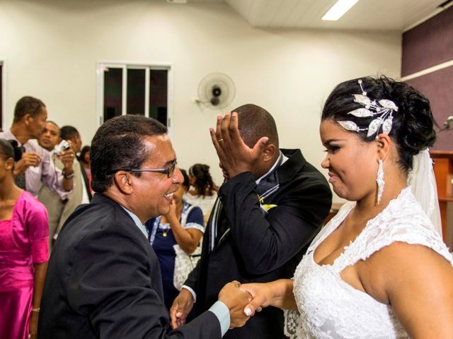 O casamento de Adriano e Elaine em Lauro de Freitas, Bahia 25