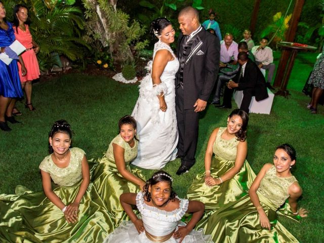 O casamento de Adriano e Elaine em Lauro de Freitas, Bahia 40