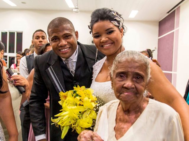 O casamento de Adriano e Elaine em Lauro de Freitas, Bahia 46