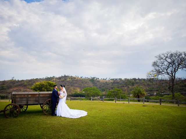 O casamento de Arthur e Laila em Vespasiano, Minas Gerais 45