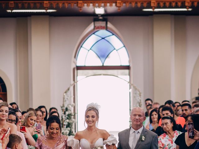 O casamento de Douglas e Catiane em Santo Amaro da Imperatriz, Santa Catarina 24