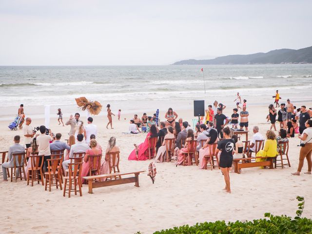 O casamento de Jonatas e Luisa em Bombinhas, Santa Catarina 12