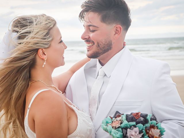 O casamento de Jonatas e Luisa em Bombinhas, Santa Catarina 27