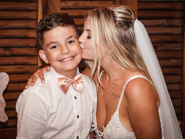 O casamento de Jonatas e Luisa em Bombinhas, Santa Catarina 48