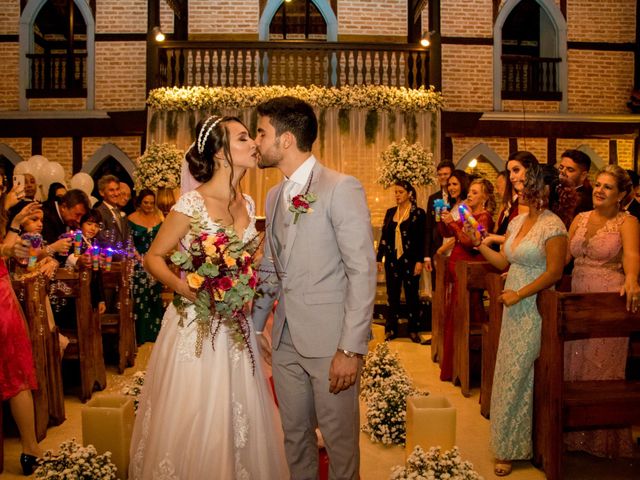 O casamento de Yuri e Alessandra em Belo Horizonte, Minas Gerais 18