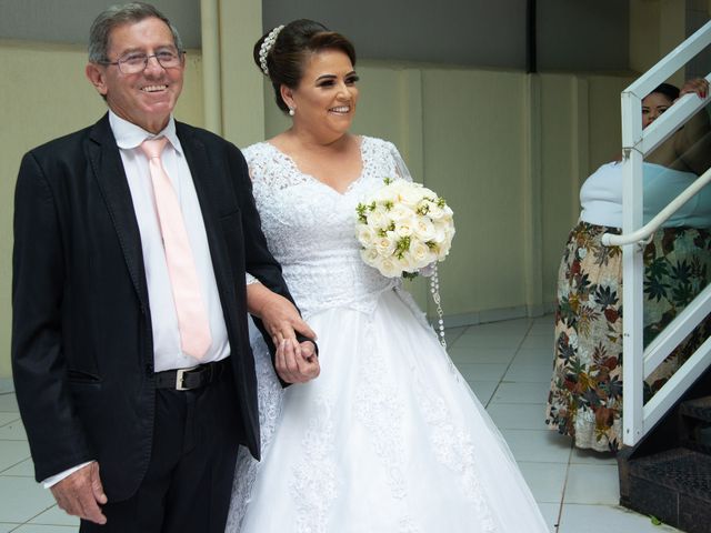 O casamento de Edione e Carmen em Alfenas, Minas Gerais 25
