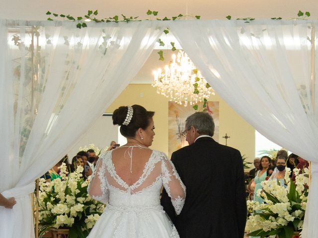 O casamento de Edione e Carmen em Alfenas, Minas Gerais 26