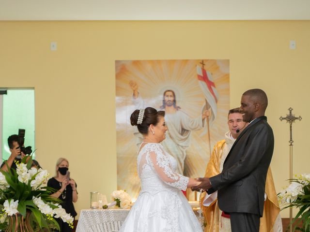 O casamento de Edione e Carmen em Alfenas, Minas Gerais 32