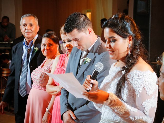 O casamento de Tiago e Camila em Ubiratã, Paraná 57
