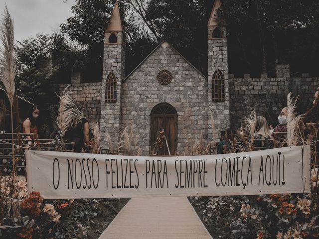 O casamento de Isaias e Fernanda em Santa Cruz da Serra, Rio de Janeiro 19