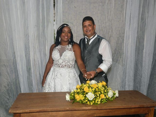 O casamento de Cícero  e Alaine em Alagoinhas, Bahia 13