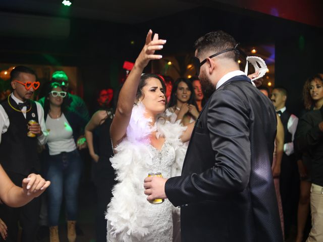 O casamento de Lourival e Camila em Osasco, São Paulo 132