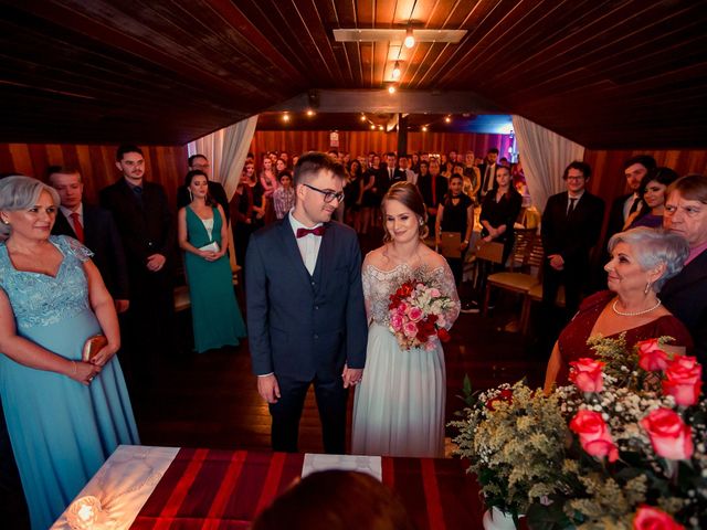 O casamento de Rafael e Fernanda em Jaraguá do Sul, Santa Catarina 31