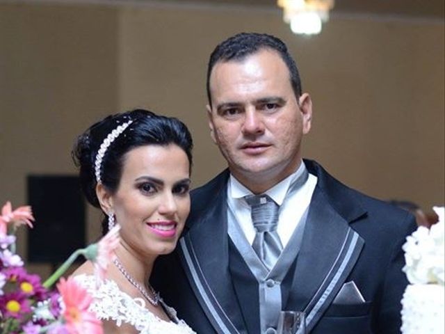O casamento de Janduir Cesar  e Vanessa  em Valparaíso de Goiás, Goiás 5