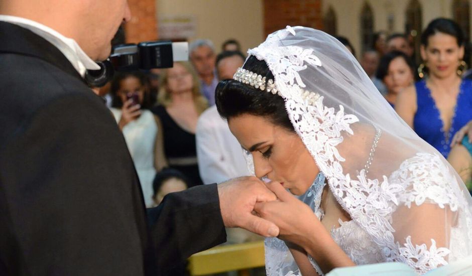 O casamento de Janduir Cesar  e Vanessa  em Valparaíso de Goiás, Goiás