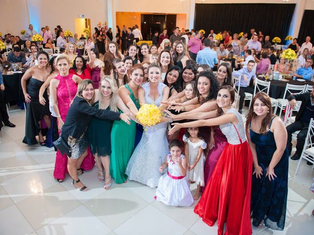 O casamento de Raphael e Bianca em Curitiba, Paraná 281