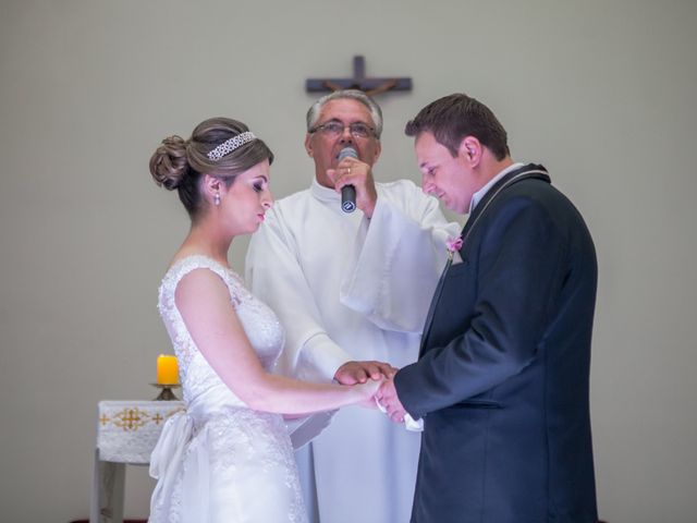 O casamento de Jonathan e Elaine em Joinville, Santa Catarina 17