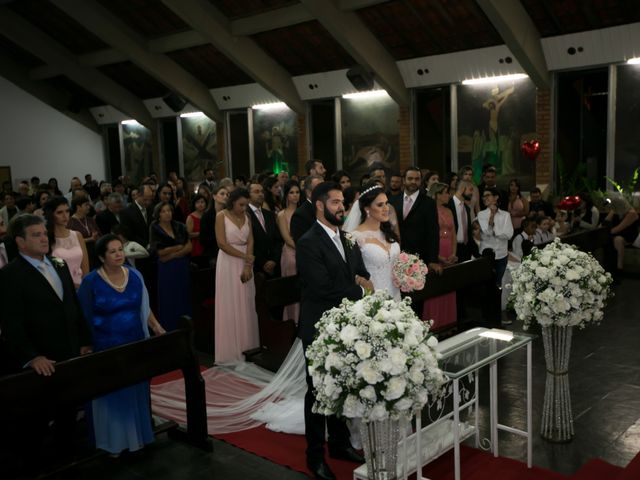 O casamento de Vinicius e Barbara em Belo Horizonte, Minas Gerais 30