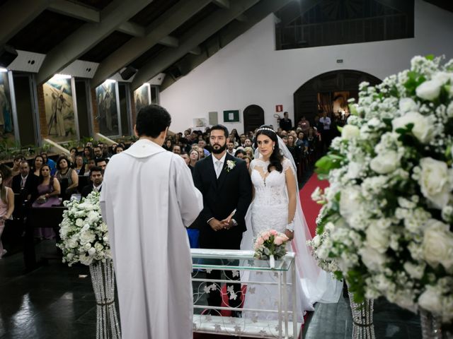 O casamento de Vinicius e Barbara em Belo Horizonte, Minas Gerais 42