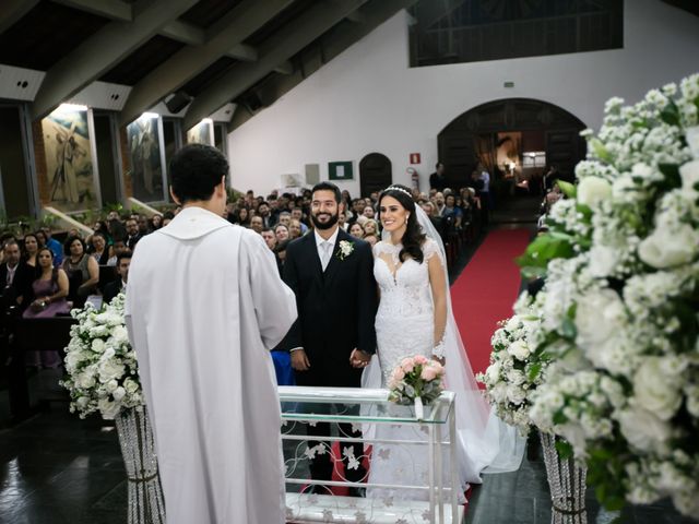 O casamento de Vinicius e Barbara em Belo Horizonte, Minas Gerais 43