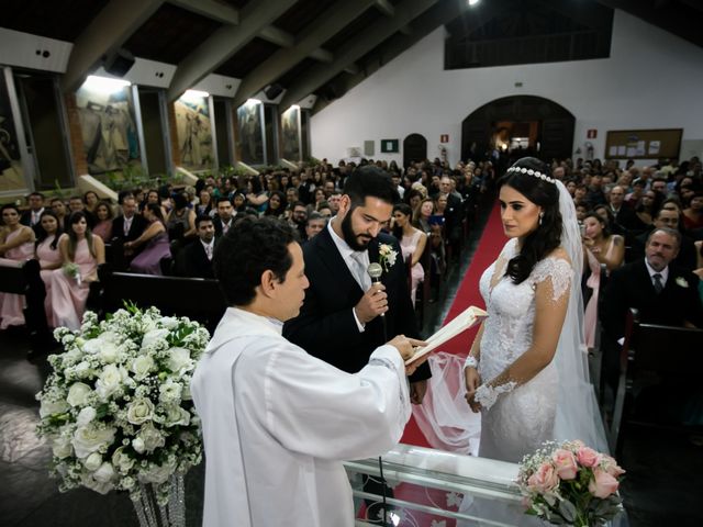O casamento de Vinicius e Barbara em Belo Horizonte, Minas Gerais 46