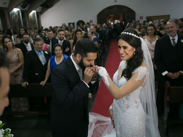 O casamento de Vinicius e Barbara em Belo Horizonte, Minas Gerais 64