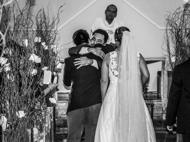 O casamento de Rodrigo e Sandra em Osasco, São Paulo 11