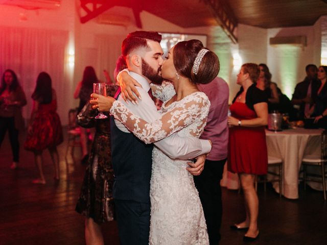 O casamento de Rafael e Paola em Joinville, Santa Catarina 109