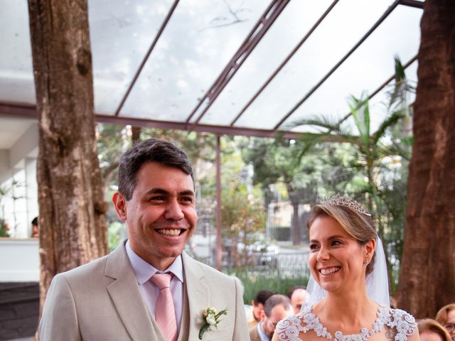 O casamento de Filipe e Evelize em Belo Horizonte, Minas Gerais 96