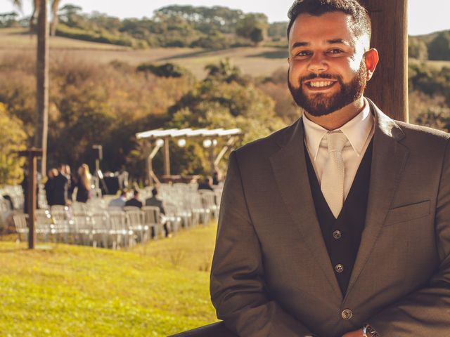 O casamento de Júnior e Priscila em Curitiba, Paraná 13