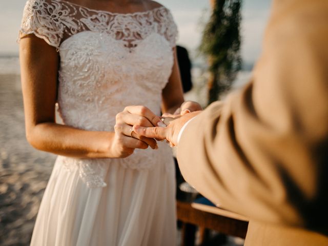 O casamento de Luis Gustavo e Carolina em São Francisco do Sul, Santa Catarina 37