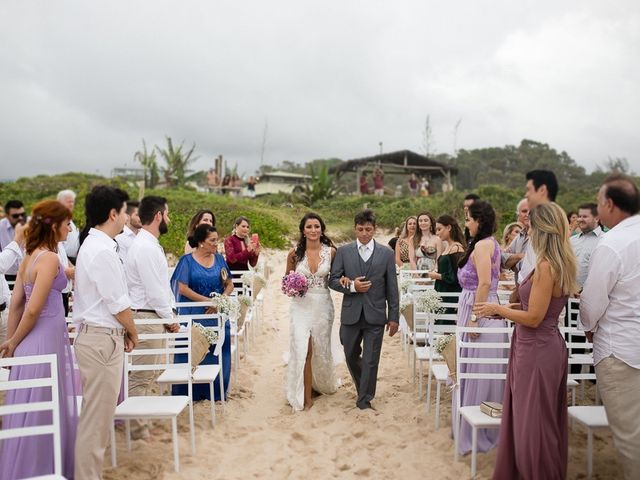 O casamento de Paulo e Michelle em Florianópolis, Santa Catarina 35