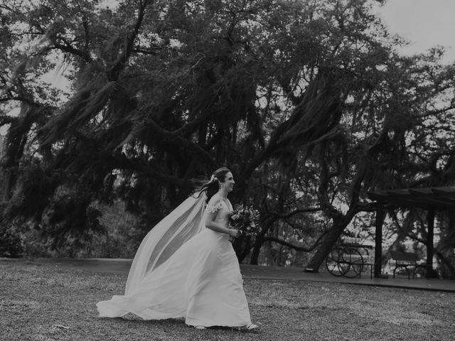 O casamento de Victor e Carolina em Campo Largo, Paraná 32